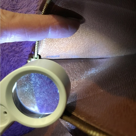 Authentic Louis Vuitton Monogram Porte Montaigne Billets Tresor Sara Long Wallet - Picture 9 of 15